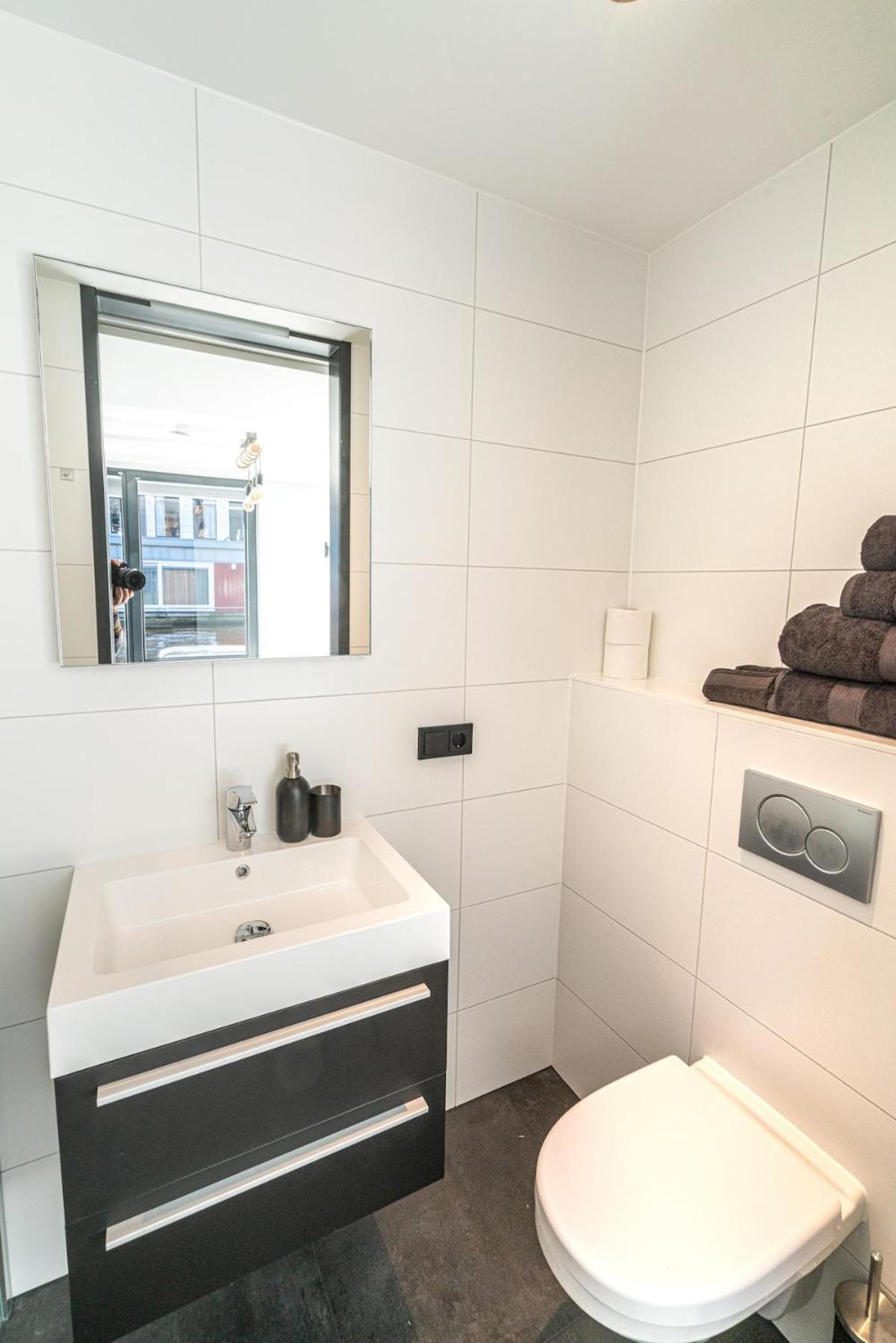 2 Houseboat Suites Amsterdam Prinsengracht المظهر الخارجي الصورة